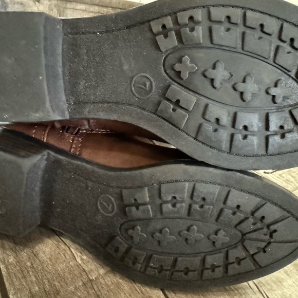 Women's Brown Riding Boot - Picture 9 of 10